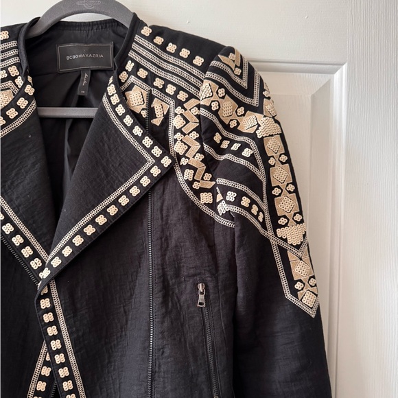 BCBGMaxAzria Black Jacket with Ivory Embellished Shoulders NWOT - Picture 3 of 8